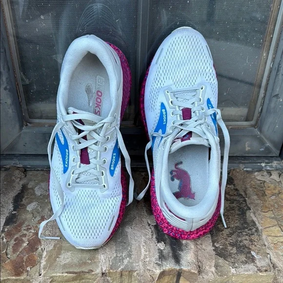 Brooks Women's Running Shoes - White, Blue, Pink - Picture 12 of 16